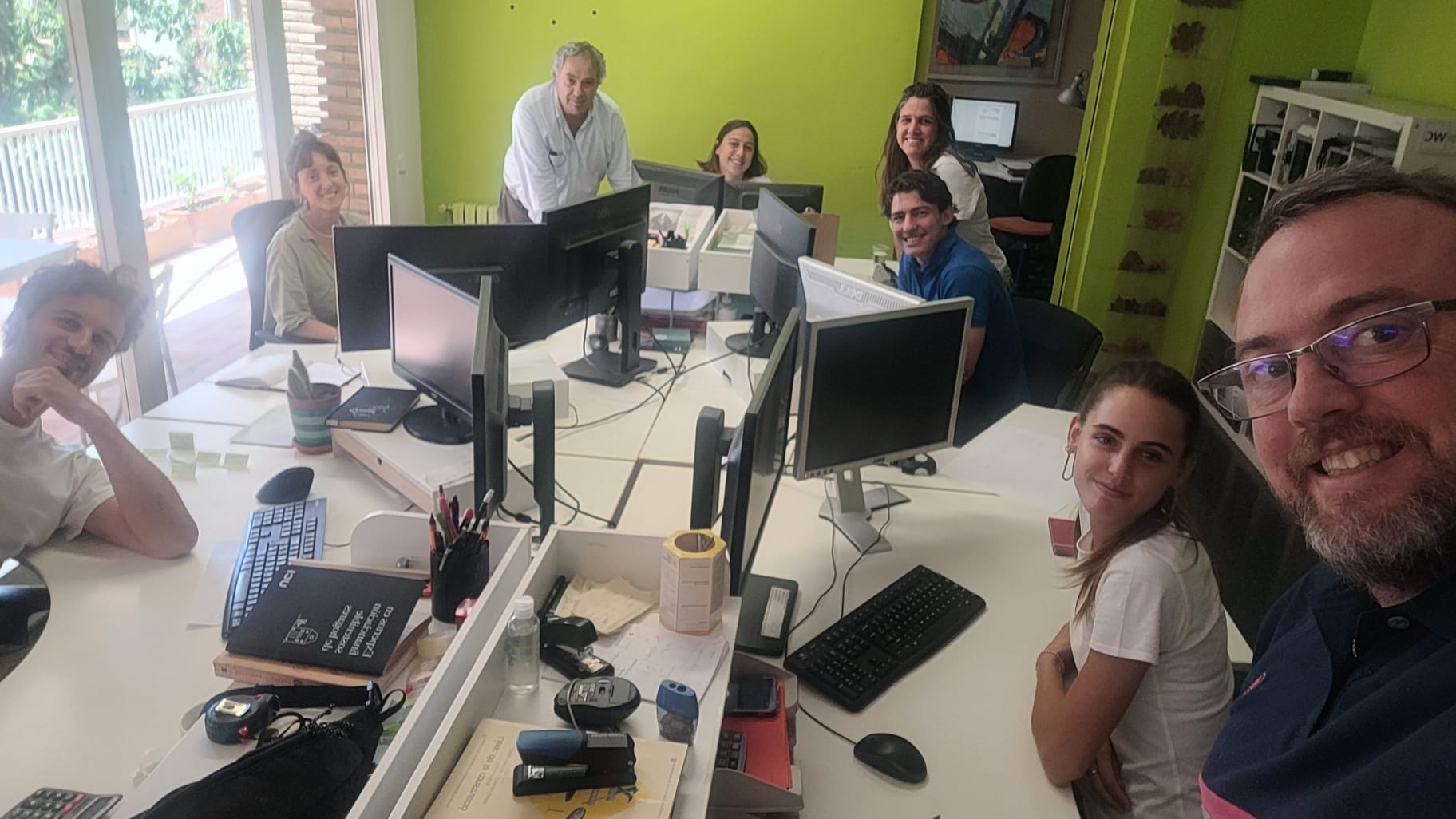 El despacho se llena de estudiantes en verano